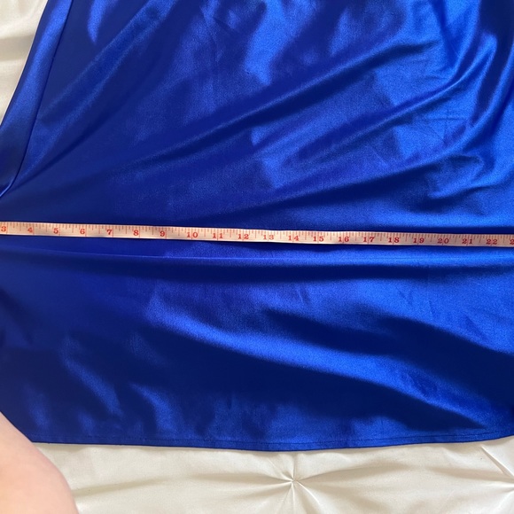 Cindy Collection Dress w/sequence & beads Formal/ Prom - Picture 4 of 7